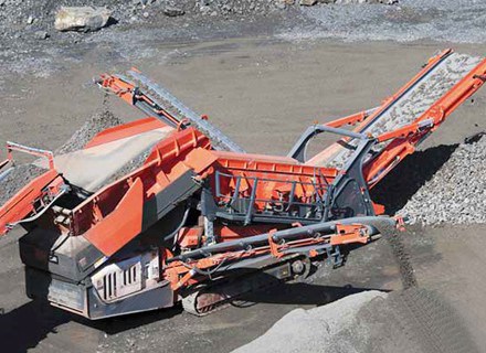 Crawler-type Mobile Screens